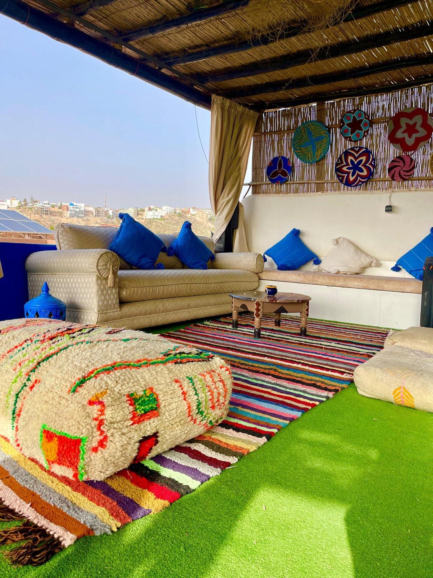 Bed and Breakfast Surf & Salsa Ocean House Tamraght Exterior foto